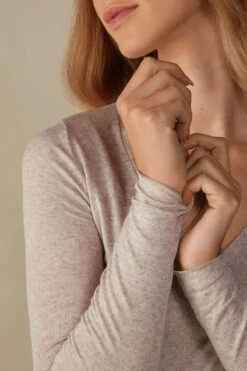 Ultralight Modal With Cashmere V-Neck Top -INTIMISSIMI Sales CLD28W7525 DT1W