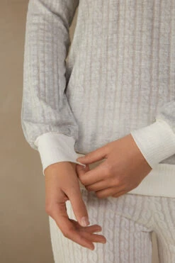 Timeless Heritage V-Neck Top -INTIMISSIMI Sales CLD906V154J DT1W