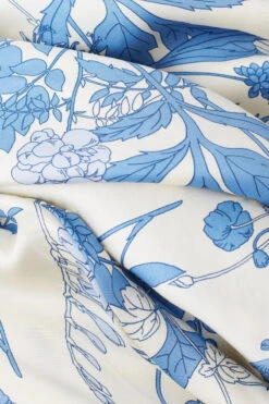 Feeling Beautiful Long Satin Slip -INTIMISSIMI Sales LLD2494222J D1