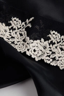 Pretty Flowers Silk Top With Spaghetti Straps -INTIMISSIMI Sales LT1294A9887 D1