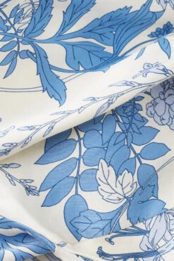 Feeling Beautiful Satin Kimono 13 Feeling Beautiful Satin Kimono -INTIMISSIMI Sales PVD2494222J D1