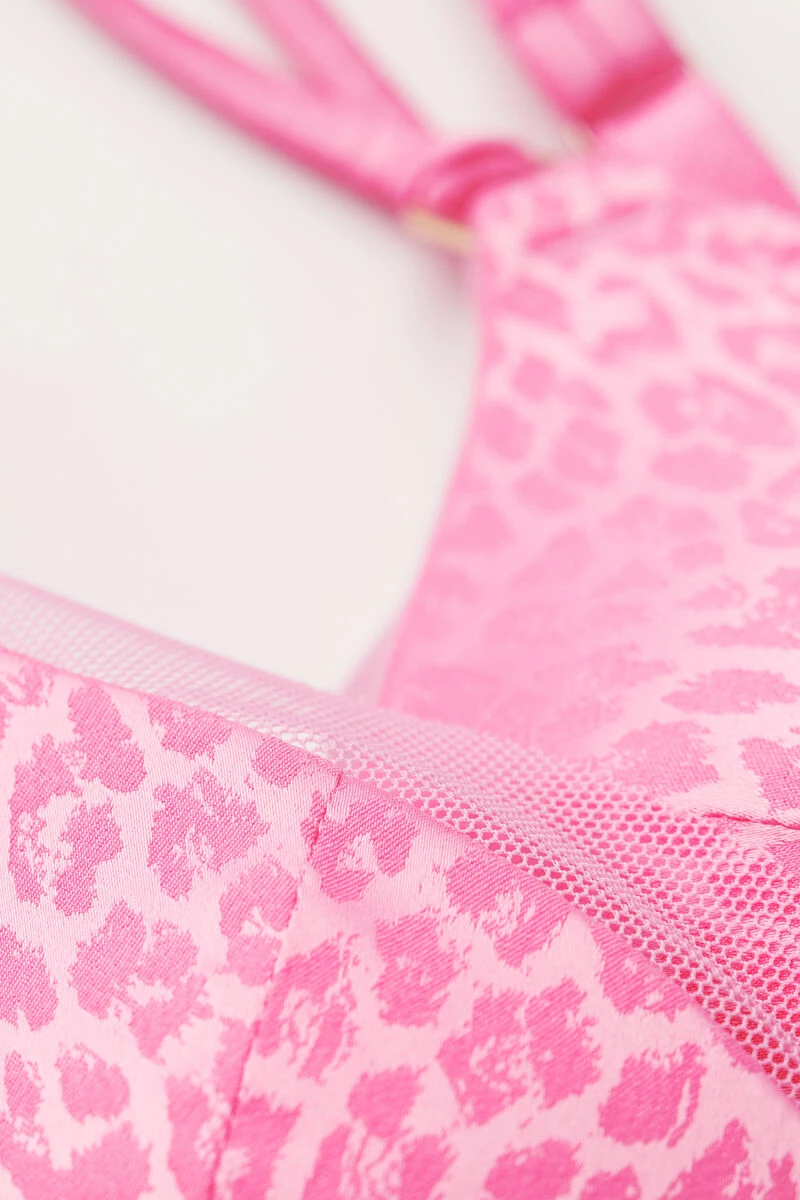 Cool Minimal Simona Super Push-Up Bra 9 Cool Minimal Simona Super Push-Up Bra - Image 7