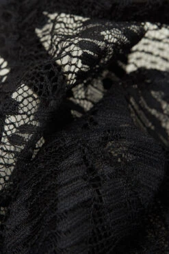 Sensual Unbounded Triangle Bra 13 Sensual Unbounded Triangle Bra -INTIMISSIMI Sales RSD2460019 D1