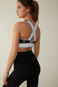 In Action Bra Top With Supima® Cotton Lining 13 In Action Bra Top With Supima® Cotton Lining -INTIMISSIMI Sales RSP001B wear 661I BI