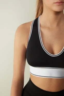 In Action Bra Top With Supima® Cotton Lining 11 In Action Bra Top With Supima® Cotton Lining -INTIMISSIMI Sales RSP001B wear 661I DT1